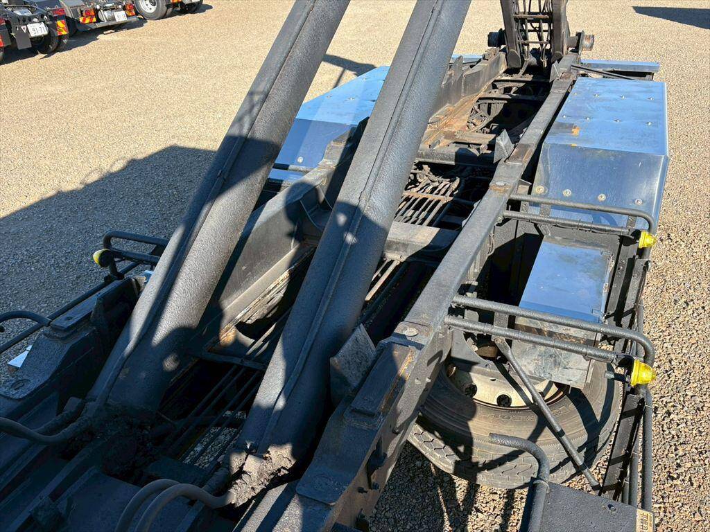 いすゞギガコンテナ専用車大型（10t）[写真14]