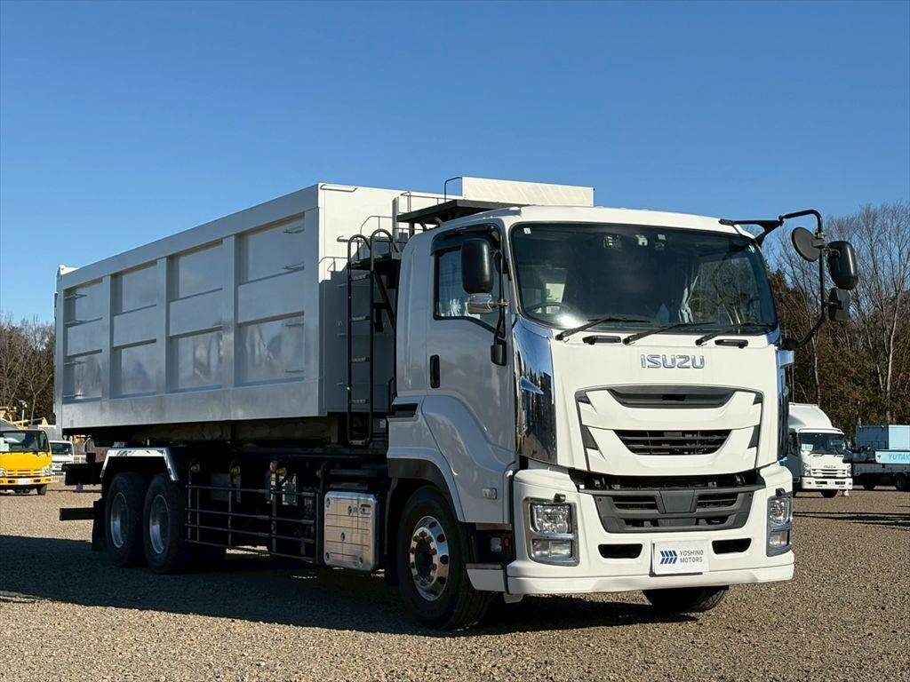 いすゞギガコンテナ専用車大型（10t）[写真02]
