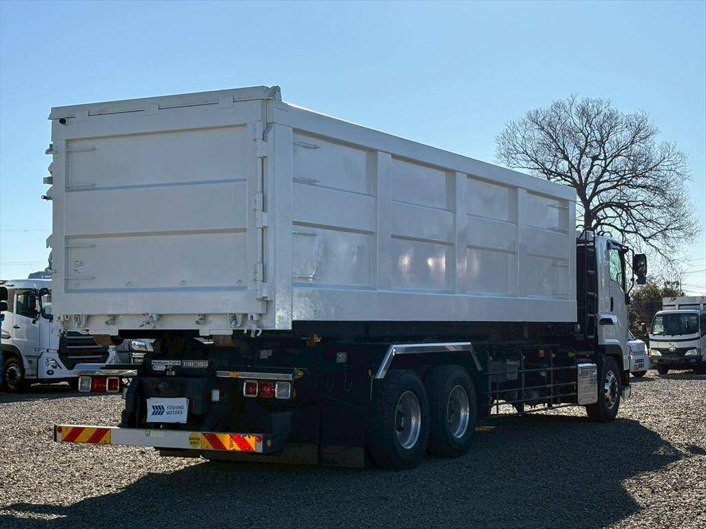 いすゞギガコンテナ専用車大型（10t）[写真04]