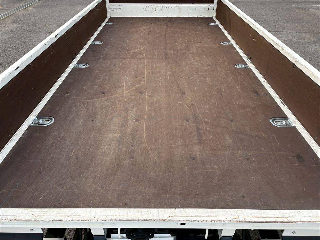 日野デュトロ平ボディ小型（2t・3t）[写真08]