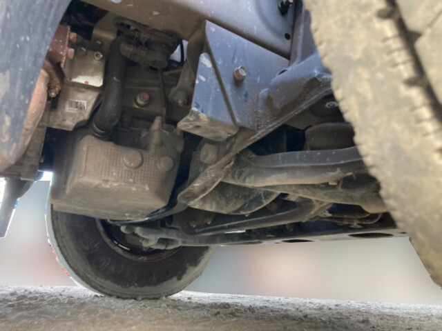 三菱ふそうキャンター平ボディ小型（2t・3t）[写真19]