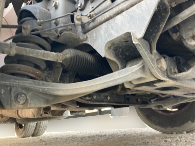 三菱ふそうキャンター平ボディ小型（2t・3t）[写真20]