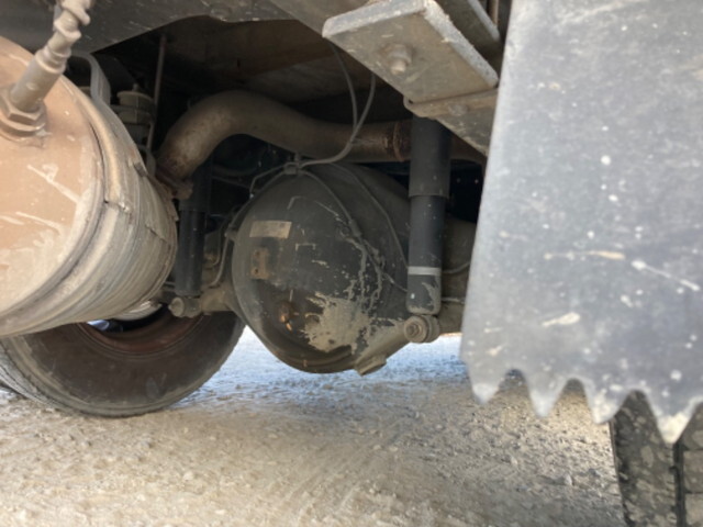 三菱ふそうキャンター平ボディ小型（2t・3t）[写真22]