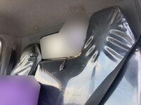 三菱ふそうキャンター平ボディ小型（2t・3t）[写真29]