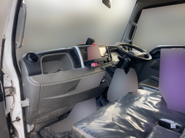 三菱ふそうキャンター平ボディ小型（2t・3t）[写真30]