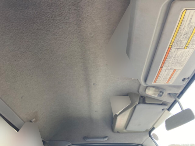 三菱ふそうキャンター平ボディ小型（2t・3t）[写真32]