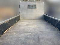 三菱ふそうキャンター平ボディ小型（2t・3t）[写真08]