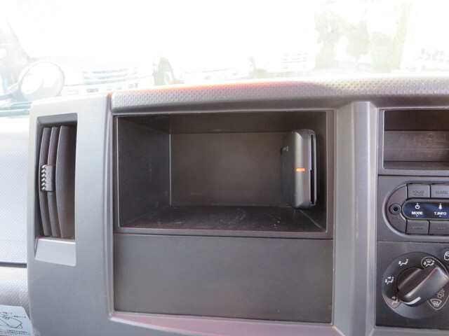 その他のメーカーエルフダブルキャブ（Wキャブ）小型（2t・3t）[写真22]