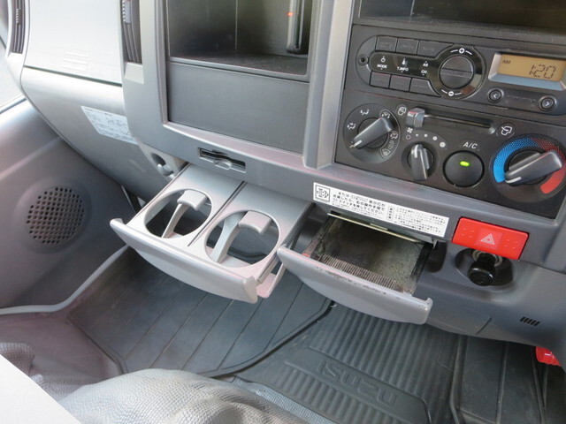 その他のメーカーエルフダブルキャブ（Wキャブ）小型（2t・3t）[写真23]