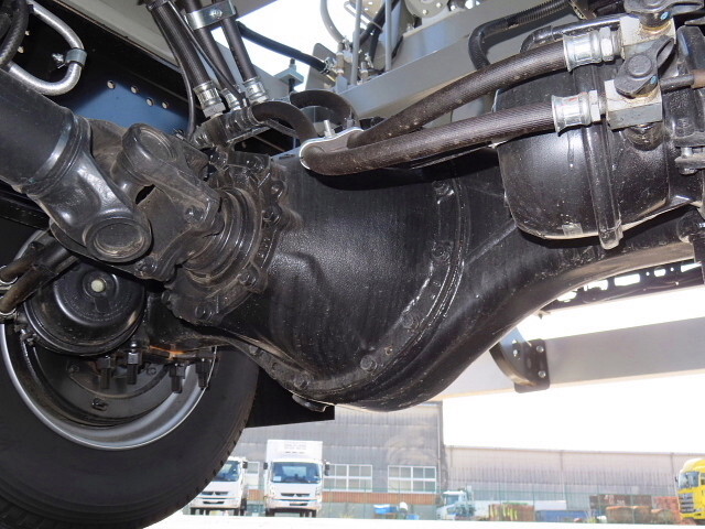 三菱ふそうファイターミキサー車（コンクリートミキサー）中型（4t）[写真07]