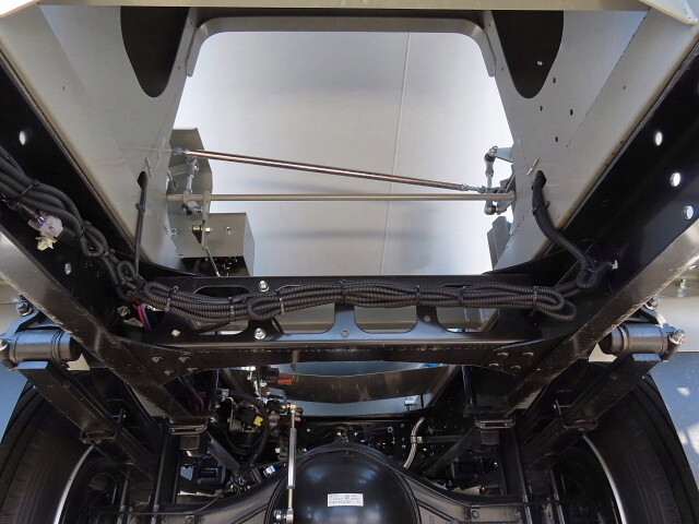 三菱ふそうファイターミキサー車（コンクリートミキサー）中型（4t）[写真09]