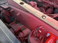 UDトラックスクオントレーラーヘッド（トラクターヘッド）大型（10t）[写真20]