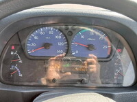 UDトラックスクオントレーラーヘッド（トラクターヘッド）大型（10t）[写真36]