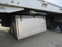 三菱ふそうスーパーグレート冷蔵冷凍ウイング大型（10t）[写真16]