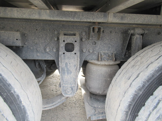 三菱ふそうスーパーグレート冷蔵冷凍ウイング大型（10t）[写真18]