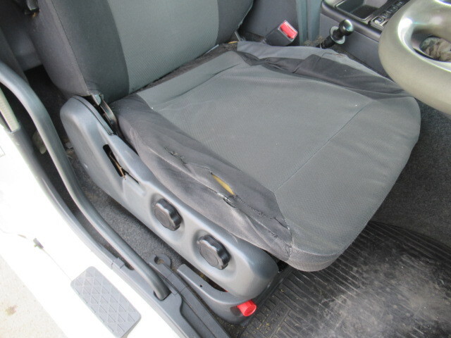 三菱ふそうスーパーグレート冷蔵冷凍ウイング大型（10t）[写真22]