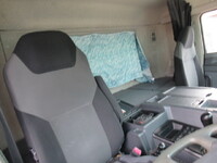 三菱ふそうスーパーグレート冷蔵冷凍ウイング大型（10t）[写真24]