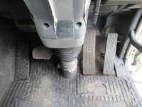 三菱ふそうスーパーグレート冷蔵冷凍ウイング大型（10t）[写真32]