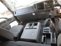 いすゞフォワードアルミウイング中型（4t）[写真28]