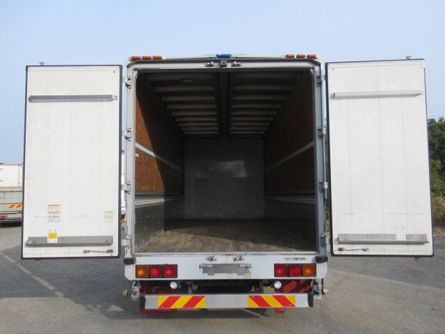 いすゞフォワードアルミウイング中型（4t）[写真06]