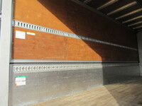 いすゞフォワードアルミウイング中型（4t）[写真10]