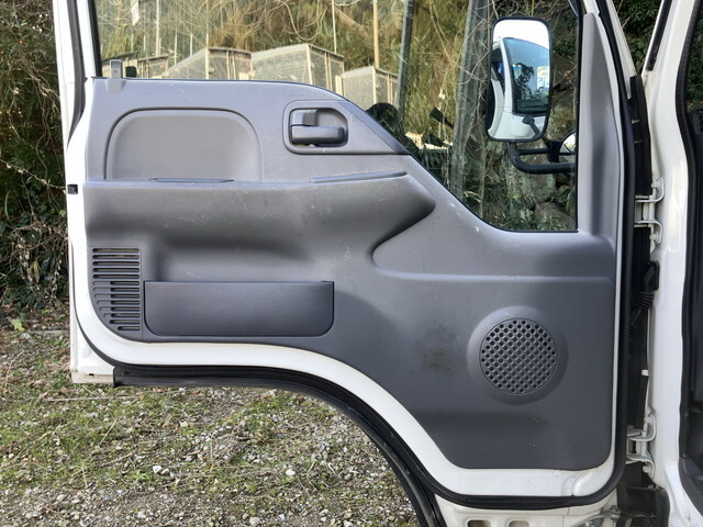 いすゞエルフクレーン3段小型（2t・3t）[写真25]