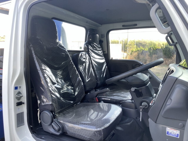 いすゞエルフクレーン3段小型（2t・3t）[写真28]