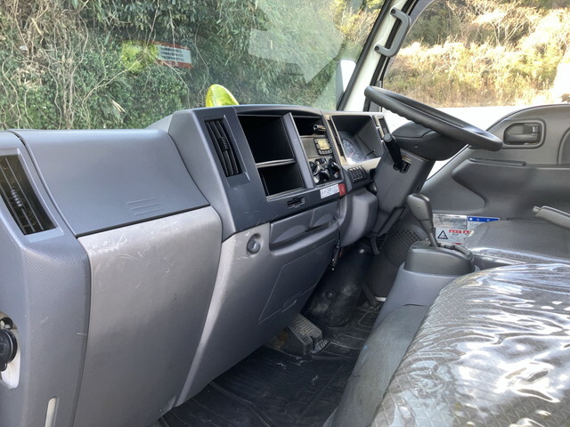 いすゞエルフクレーン3段小型（2t・3t）[写真29]