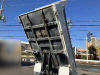 いすゞエルフダンプ小型（2t・3t）[写真17]