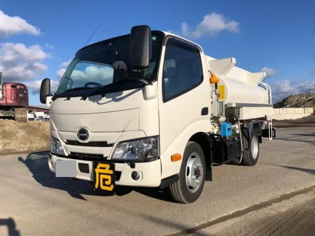 日野デュトロタンク車（タンクローリー）小型（2t・3t）[写真03]