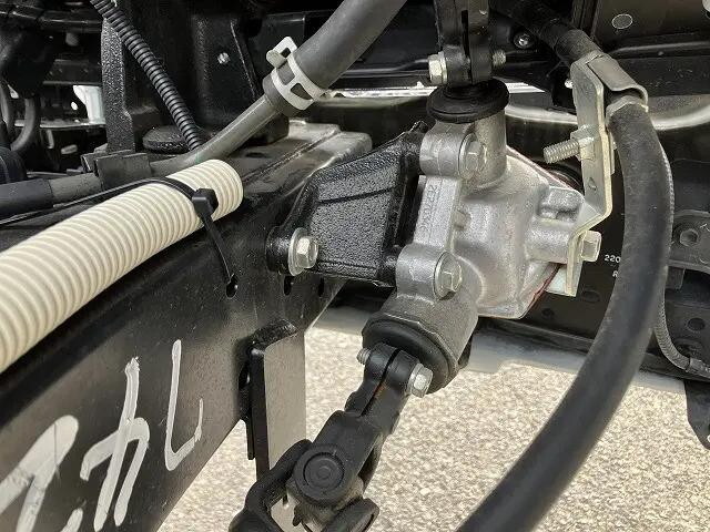 トヨタダイナ平ボディ小型（2t・3t）[写真13]