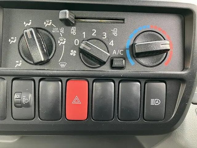 トヨタダイナ平ボディ小型（2t・3t）[写真30]