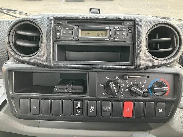 トヨタダイナ平ボディ小型（2t・3t）[写真32]