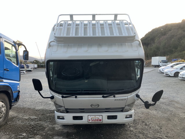 マツダタイタン平ボディ小型（2t・3t）[写真10]