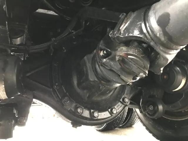 三菱ふそうスーパーグレートバルク車（粉粒体運搬車）大型（10t）[写真18]