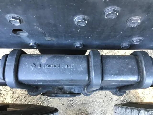 三菱ふそうスーパーグレートバルク車（粉粒体運搬車）大型（10t）[写真39]