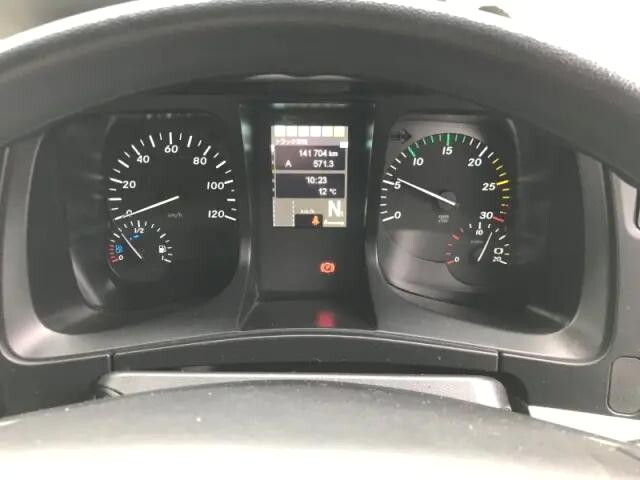 三菱ふそうスーパーグレートバルク車（粉粒体運搬車）大型（10t）[写真07]