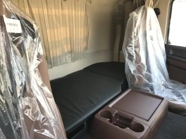 日野プロフィアセルフローダー大型（10t）[写真14]