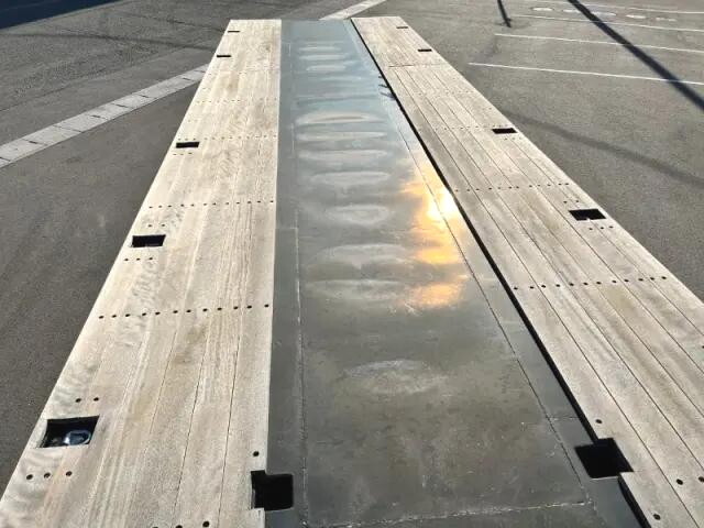 日野プロフィアセルフローダー大型（10t）[写真20]