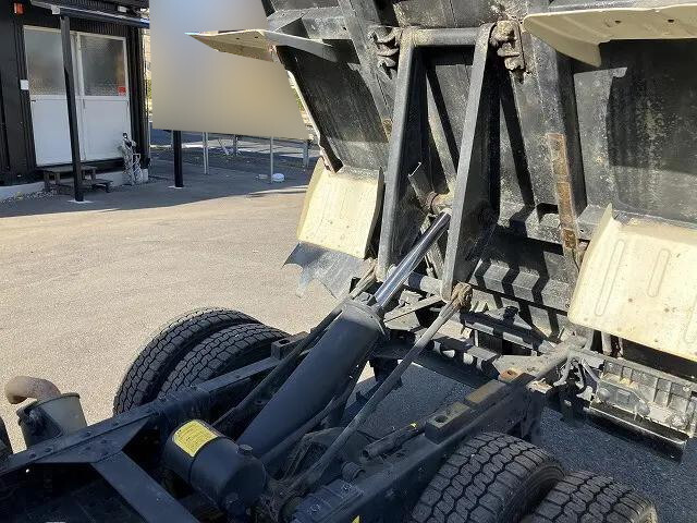 いすゞエルフダンプ小型（2t・3t）[写真19]