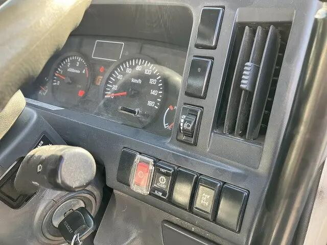 いすゞエルフダンプ小型（2t・3t）[写真29]