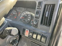 いすゞエルフダンプ小型（2t・3t）[写真30]