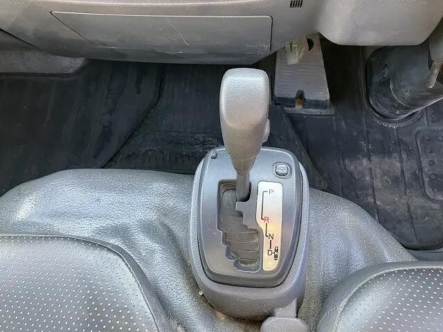 いすゞエルフダンプ小型（2t・3t）[写真32]