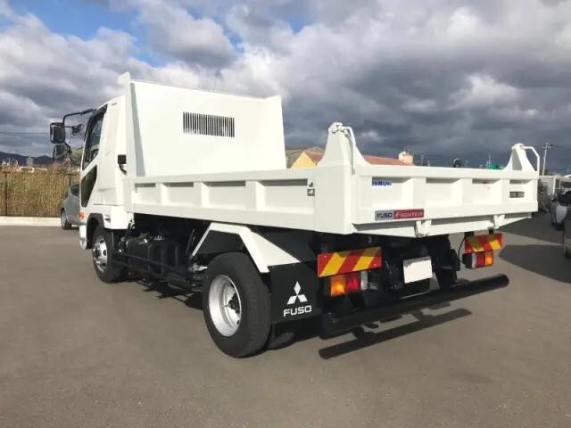 三菱ふそうファイターダンプ中型（4t）[写真04]