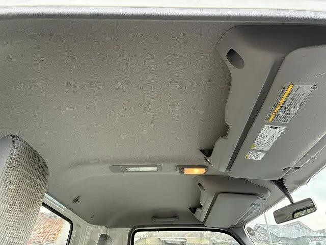 日野デュトロキャリアカー小型（2t・3t）[写真23]