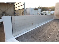 いすゞエルフアルミブロック小型（2t・3t）[写真11]