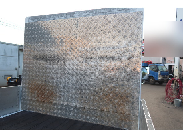 いすゞエルフアルミブロック小型（2t・3t）[写真11]