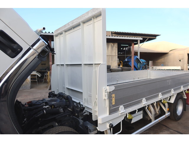 いすゞエルフアルミブロック小型（2t・3t）[写真12]