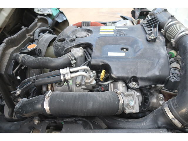 いすゞエルフアルミブロック小型（2t・3t）[写真24]