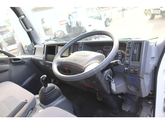 いすゞエルフアルミブロック小型（2t・3t）[写真31]